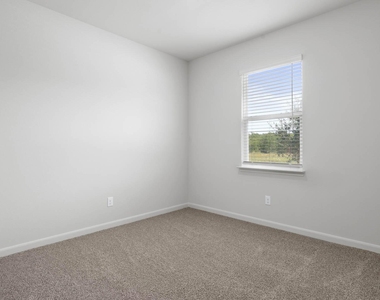 1305 Helca Drive - Photo Thumbnail 8