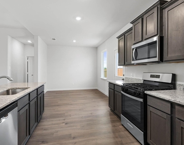 1305 Helca Drive - Photo Thumbnail 2