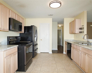 1403 Glenwick Drive - Photo Thumbnail 8