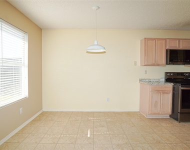 1403 Glenwick Drive - Photo Thumbnail 9