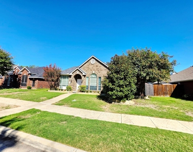 3205 Hamlett Lane - Photo Thumbnail 1