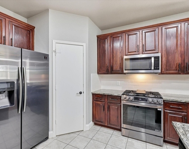 2220 Willow Drive - Photo Thumbnail 12