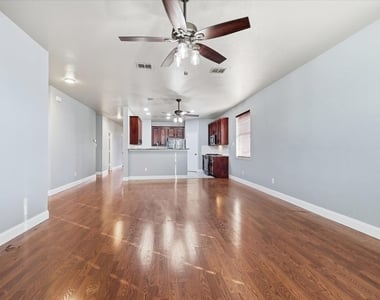 2220 Willow Drive - Photo Thumbnail 8