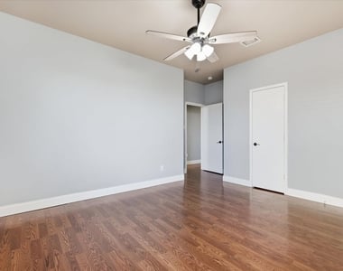 2220 Willow Drive - Photo Thumbnail 22
