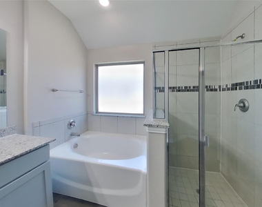 831 Cavalcade Drive - Photo Thumbnail 8