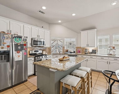 5008 Garber Lane - Photo Thumbnail 9
