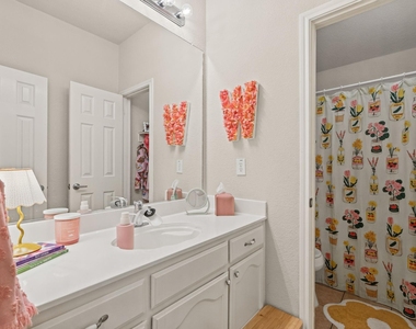 5008 Garber Lane - Photo Thumbnail 5