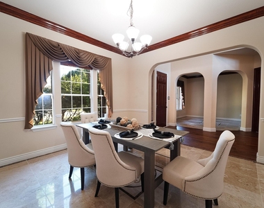 924 Brentwood Drive - Photo Thumbnail 13