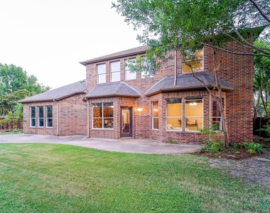 924 Brentwood Drive - Photo Thumbnail 28