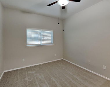 8512 Cumberland Gap Drive - Photo Thumbnail 15