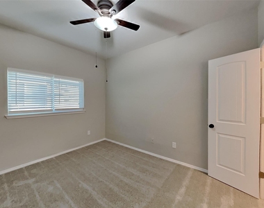 8512 Cumberland Gap Drive - Photo Thumbnail 14