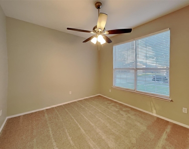 8512 Cumberland Gap Drive - Photo Thumbnail 11
