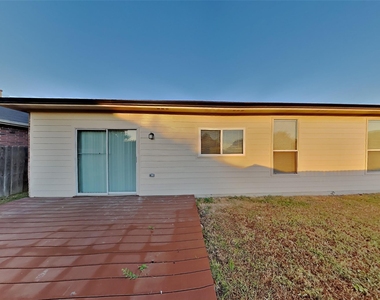 8512 Cumberland Gap Drive - Photo Thumbnail 18