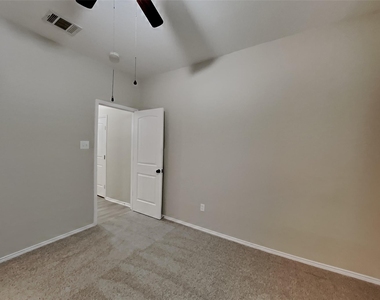 8512 Cumberland Gap Drive - Photo Thumbnail 13