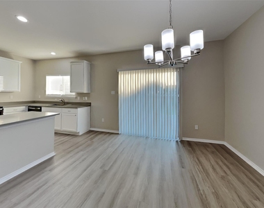 8512 Cumberland Gap Drive - Photo Thumbnail 6