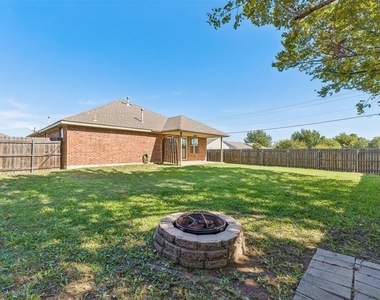 204 John Rausch Lane - Photo Thumbnail 28