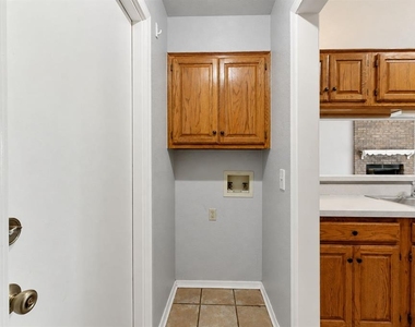 1708 Rocky Mountain Way - Photo Thumbnail 15