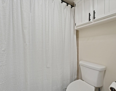 4609 Rockland Drive - Photo Thumbnail 18