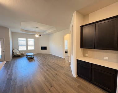 9813 Gray Barrel Drive - Photo Thumbnail 7