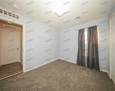 900 Sw 156th Street - Photo Thumbnail 3