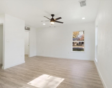450 Hickory Street - Photo Thumbnail 19