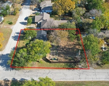 450 Hickory Street - Photo Thumbnail 29