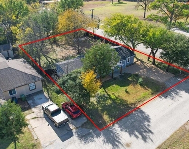 450 Hickory Street - Photo Thumbnail 25