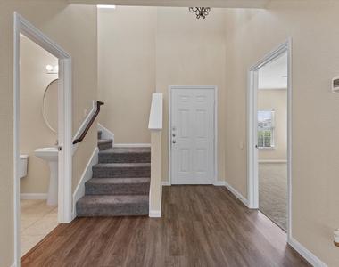 5055 Royal Springs Drive - Photo Thumbnail 2