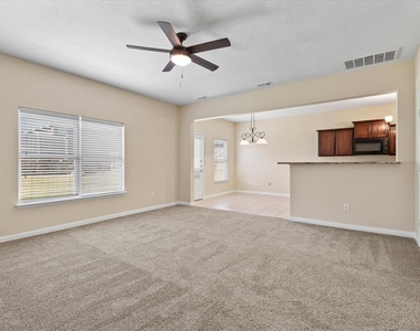 5055 Royal Springs Drive - Photo Thumbnail 3
