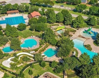 9633 Croswell Street - Photo Thumbnail 36