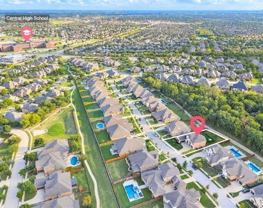 9633 Croswell Street - Photo Thumbnail 35