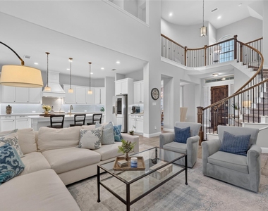 9633 Croswell Street - Photo Thumbnail 4