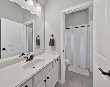 9633 Croswell Street - Photo Thumbnail 25