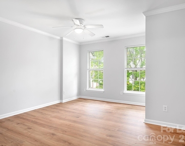 109 Kase Court - Photo Thumbnail 25
