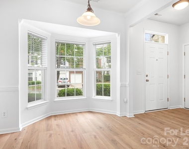 109 Kase Court - Photo Thumbnail 5