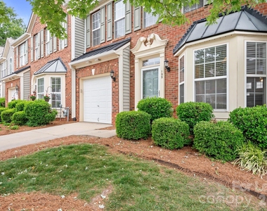 109 Kase Court - Photo Thumbnail 1