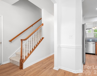 109 Kase Court - Photo Thumbnail 21