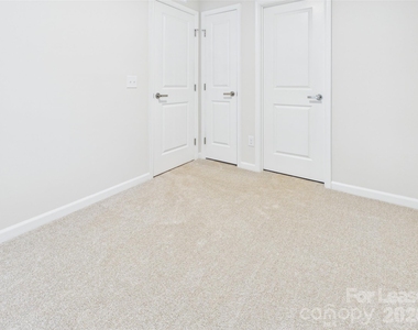 4039 Vallhorn Lane - Photo Thumbnail 20