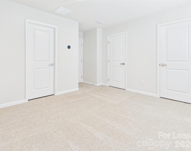 4039 Vallhorn Lane - Photo Thumbnail 17