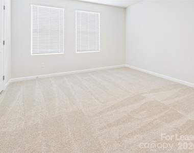 4039 Vallhorn Lane - Photo Thumbnail 18