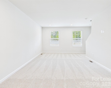 4039 Vallhorn Lane - Photo Thumbnail 8