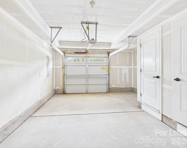 4039 Vallhorn Lane - Photo Thumbnail 22