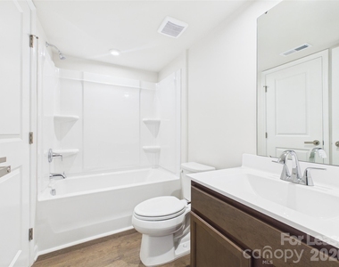 4039 Vallhorn Lane - Photo Thumbnail 16