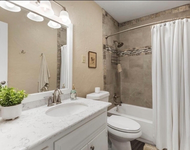 5016 Elms Court - Photo Thumbnail 16