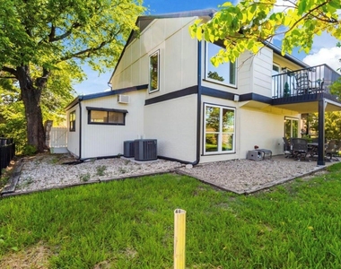 5016 Elms Court - Photo Thumbnail 18