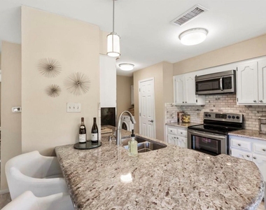 5016 Elms Court - Photo Thumbnail 8