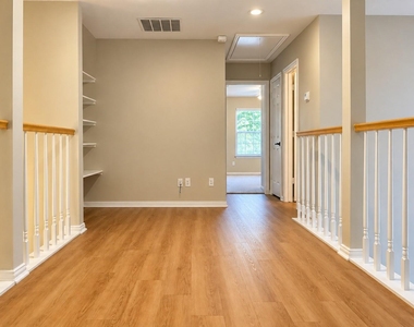 4301 Murwick Drive - Photo Thumbnail 20