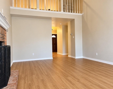 4301 Murwick Drive - Photo Thumbnail 9