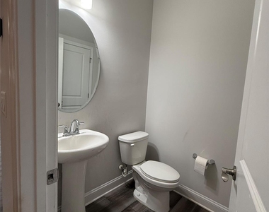 10179 Meeting House Drive - Photo Thumbnail 16
