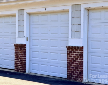547 Southeast Drive - Photo Thumbnail 37